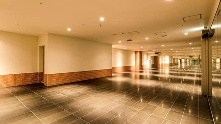 カルドまるひろ南浦和店の溶岩スタジオ